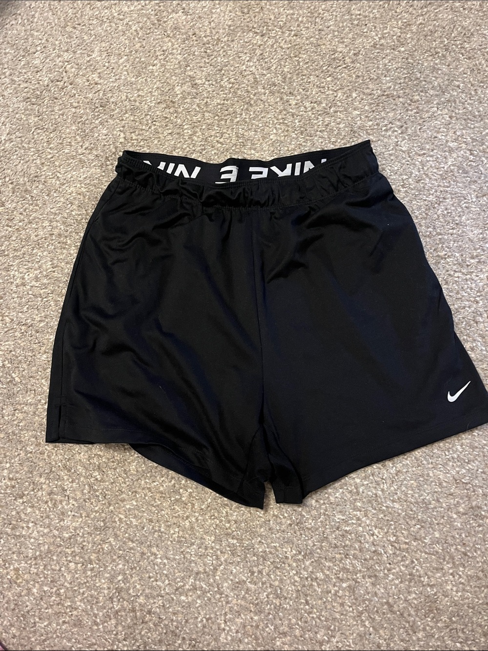 Nike womens drifit black shorts size medium